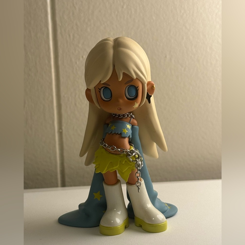 AUTHENTIC POP MART LIL PEACH RIOT Loading! Series - Poppy Starlight WITH CARD